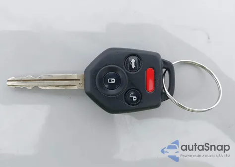 2016 Subaru Outback 2.5I Limited z USA, uszkodzony, nr VIN 4S4BSAJC8G3343354